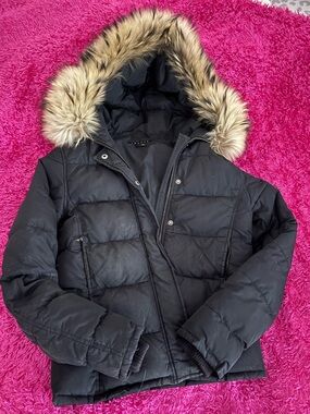 Theory Black Puffer Jacket with Faux Fur-Trim Hood